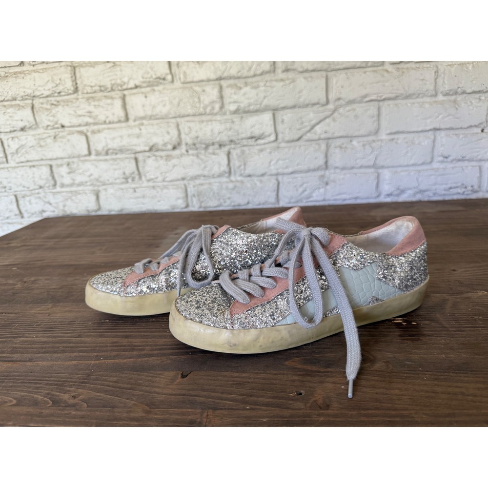 Shu Shop Sabrina Glitter Sneakers‎ Star Accent Pink GrayCasual Shoes - Size 6.5